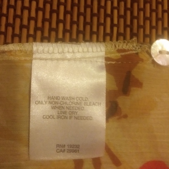 Alfred Dunner Woman Orange Floral 2-N-1 Blouse - Picture 8 of 8